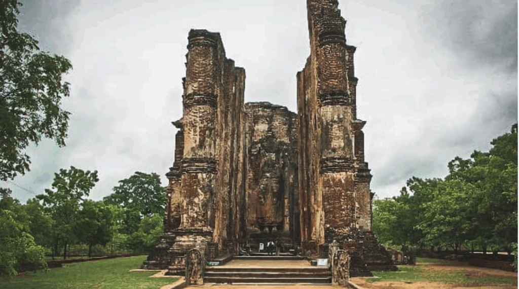 ランカティラカ寺院